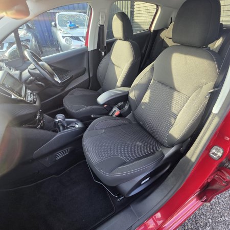 2018 Peugeot 208 - photo 15