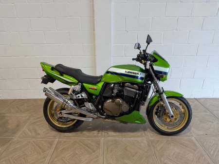 2005 Kawasaki ZRX - photo 2