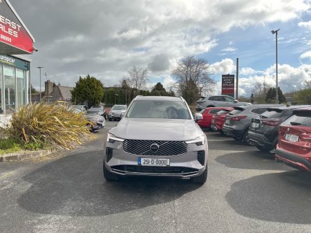 2025 Volvo XC90 - photo 3
