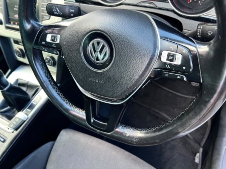 2016 Volkswagen Passat - photo 11