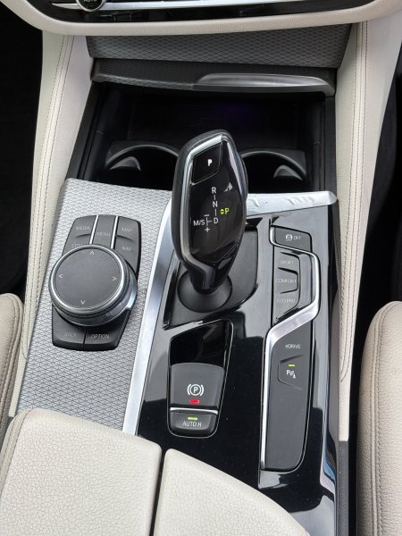 2018 BMW 5-Series - photo 10