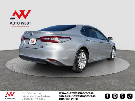 2019 Toyota Camry - photo 8
