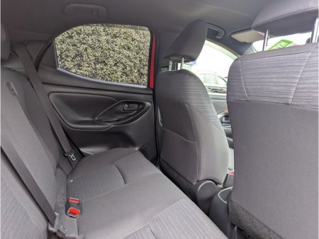 2020 Toyota Yaris - photo 9