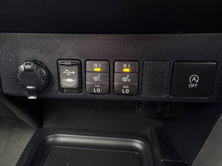 2016 Toyota RAV4 - photo 19