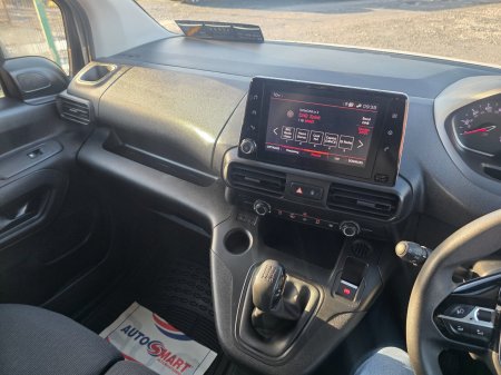 2021 Peugeot Partner - photo 10