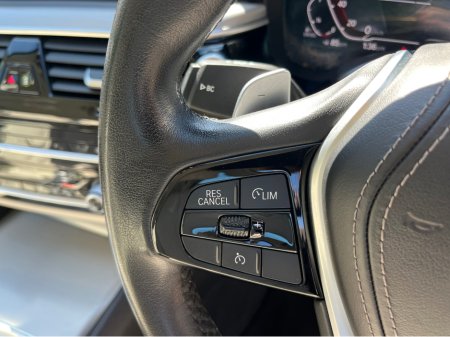 2020 BMW 5-Series - photo 18