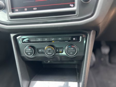 2016 Volkswagen Tiguan - photo 12
