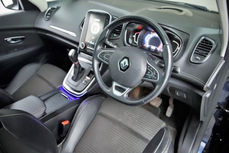 2017 Renault Scenic - photo 13