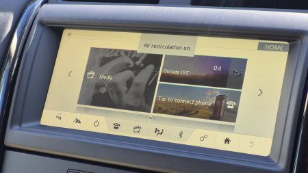 2018 Land Rover Discovery - photo 21