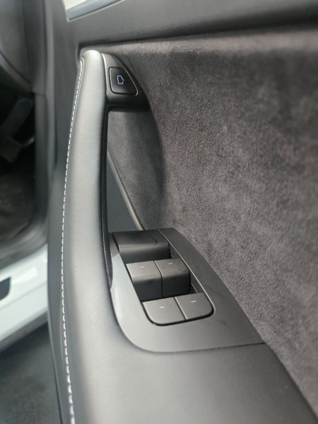 2023 Tesla Model Y - photo 11