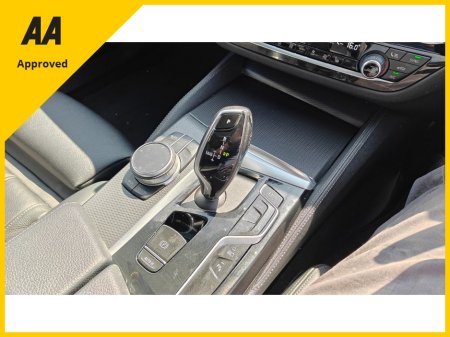 2022 BMW 5-Series - photo 40
