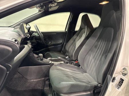 2024 Toyota Yaris - photo 22