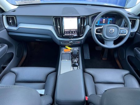 2025 Volvo XC60 - photo 12