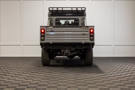 2017 Land Rover Defender - photo 5
