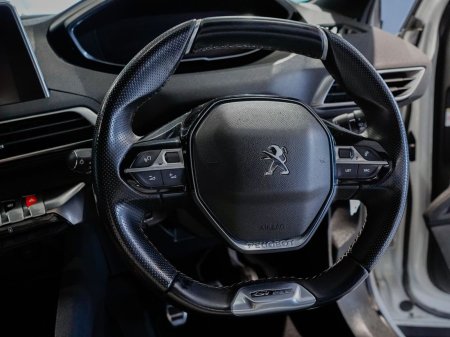 2019 Peugeot 5008 - photo 10