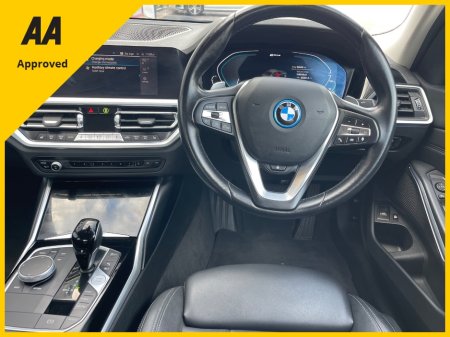 2022 BMW 3-Series - photo 13