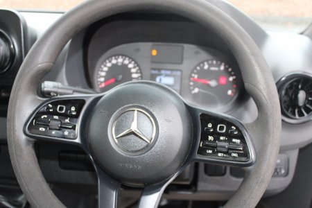 2022 Mercedes-Benz Sprinter - photo 13