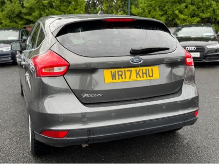 2017 Ford Focus - photo 4