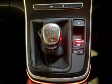 2018 Renault Grand Scenic - photo 16