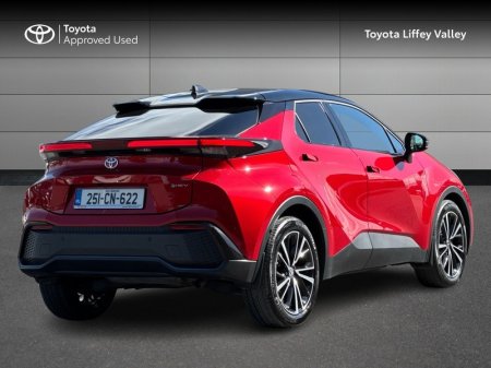 2025 Toyota C-HR - photo 2