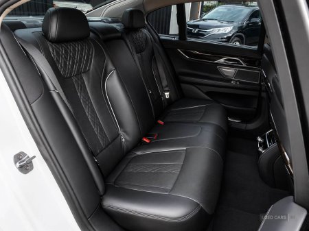 2016 BMW 7-Series - photo 30