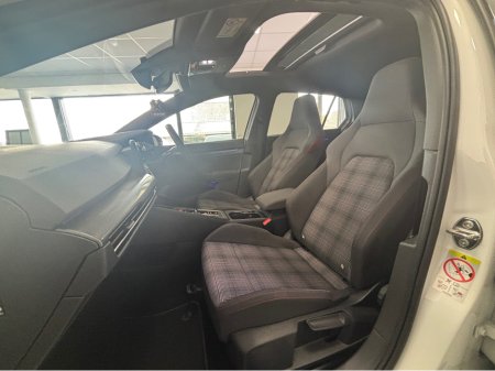 2021 Volkswagen Golf - photo 15