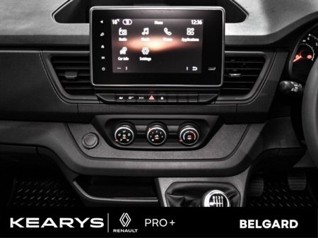 2025 Renault Trafic - photo 11