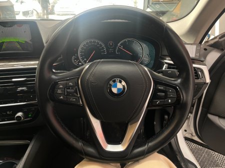 2018 BMW 5-Series - photo 9