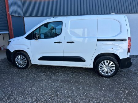 2020 Peugeot Partner - photo 7