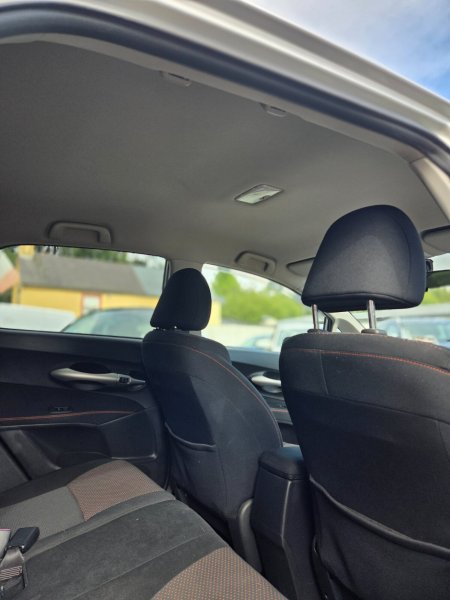 2011 Toyota Auris - photo 16