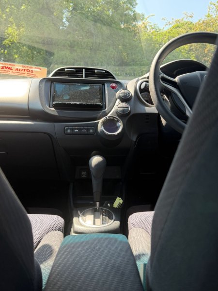 2010 Honda Fit - photo 15