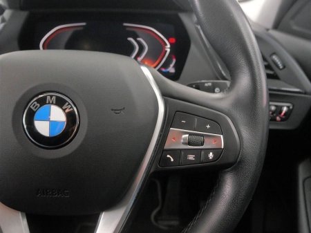 2023 BMW 1-Series - photo 17