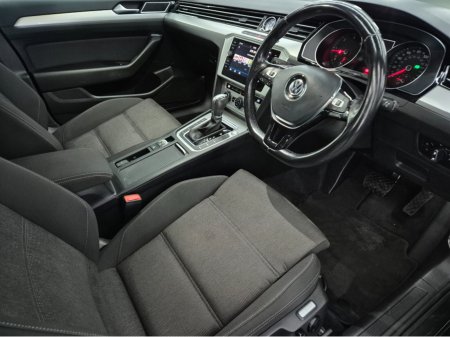 2019 Volkswagen Passat - photo 6