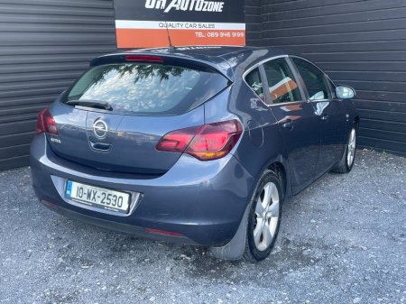2010 Opel Astra - photo 6