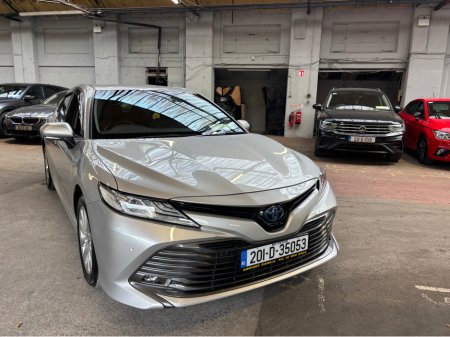 2020 Toyota Camry - photo 20