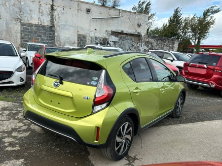 2017 Toyota Aqua - photo 6