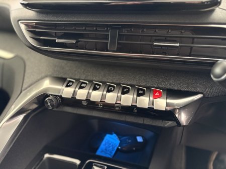2023 Peugeot 5008 - photo 25
