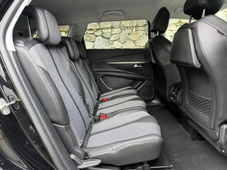 2020 Peugeot 5008 - photo 18