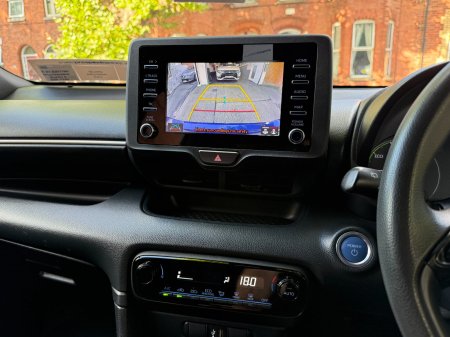 2022 Toyota Yaris - photo 16