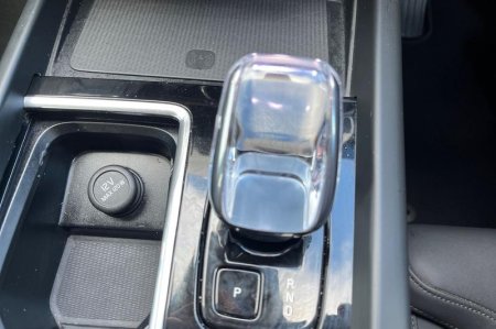 2025 Volvo XC60 - photo 28