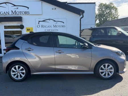 2020 Toyota Yaris - photo 2