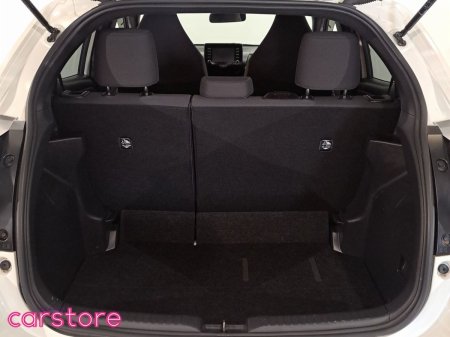 2021 Toyota Yaris - photo 19