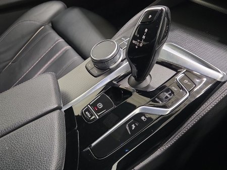 2021 BMW 5-Series - photo 10