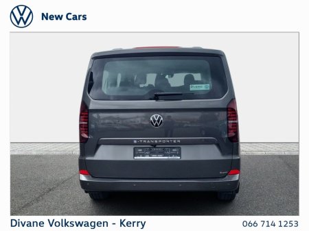 2026 Volkswagen Caravelle - photo 12