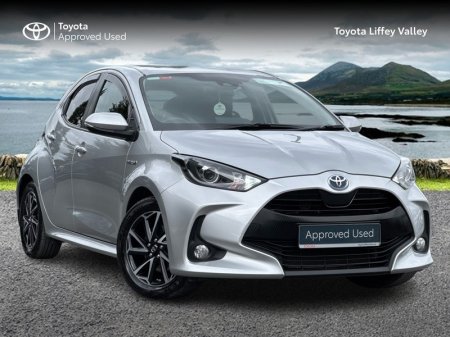 2021 Toyota Yaris YARIS HYBRID LUNA SPORT