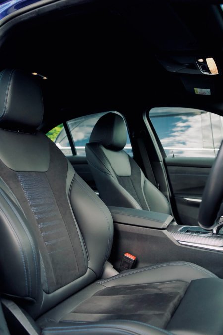 2022 BMW 3-Series - photo 16