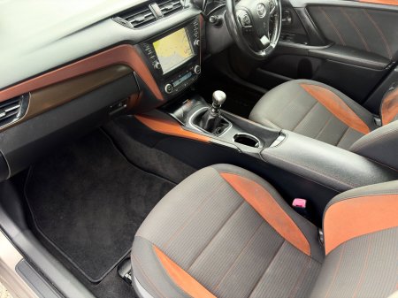 2016 Toyota Avensis - photo 14