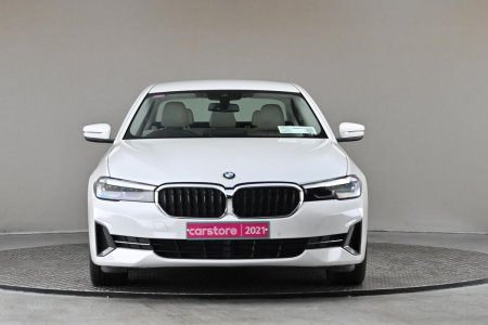 2021 BMW 5-Series - photo 2