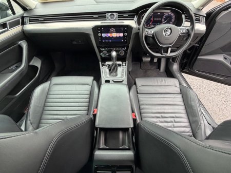 2019 Volkswagen Passat - photo 17