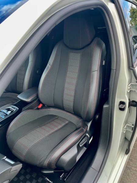 2018 Peugeot 308 - photo 16